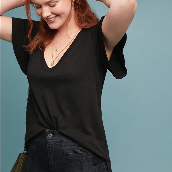 Anthropologie Tops - Anthropologie t.la Wayfaring Flutter Sleeve Tee